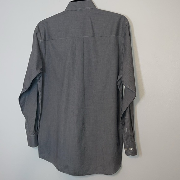 Forsyth of Canada Men’s Button Down Wrinkle Free Shirt Size Medium - Picture 2 of 8